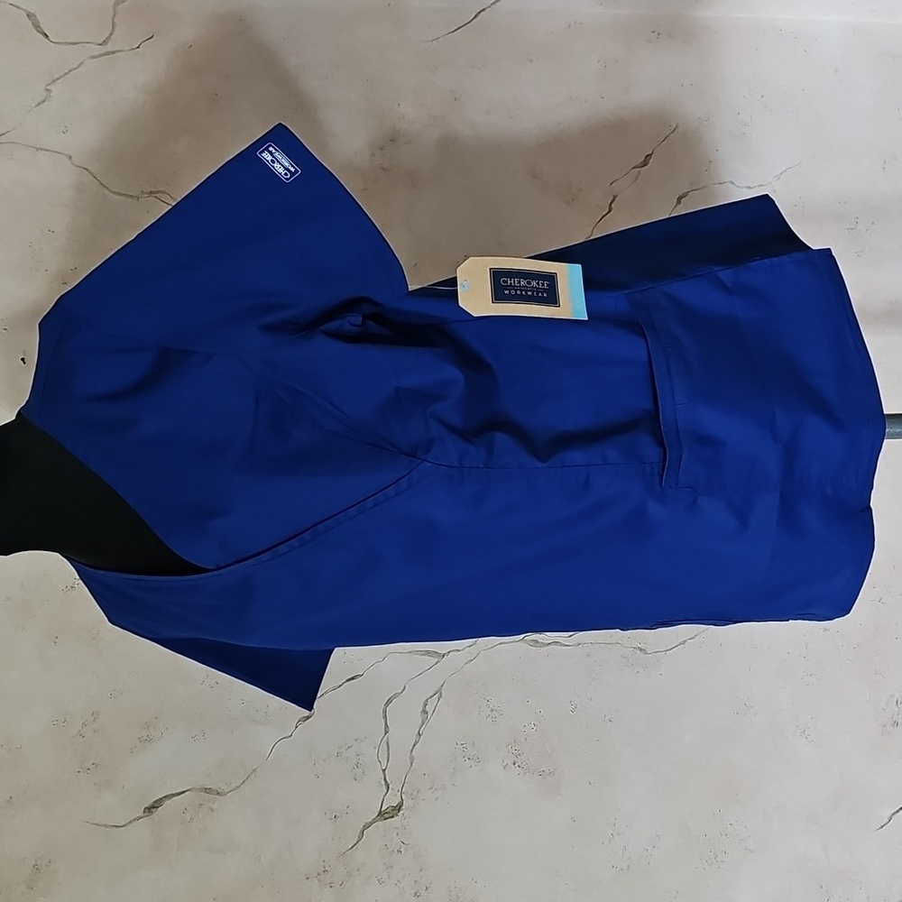 Cherokee Galaxy Blue Short Sleeve VNeck Medical Scrub Top Women's Size Large NWT - Picture 2 of 15